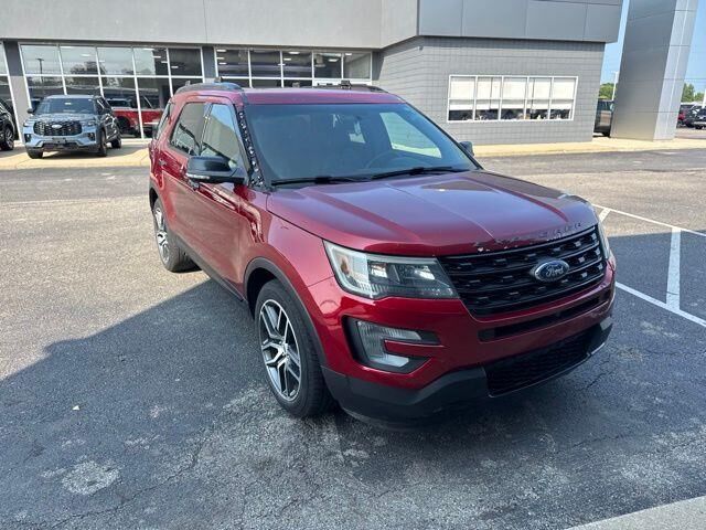 2016 Ford Explorer Sport — photo 1 of 26