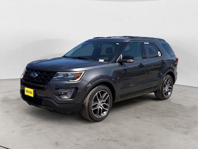 2017 Ford Explorer Sport — photo 1 of 3