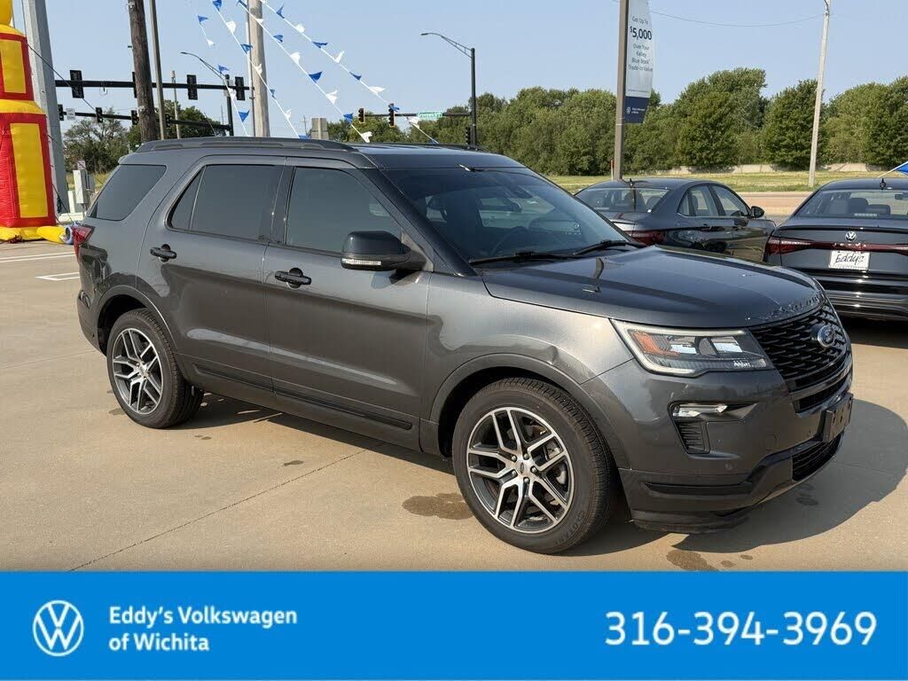 2019 Ford Explorer Sport — photo 1 of 4