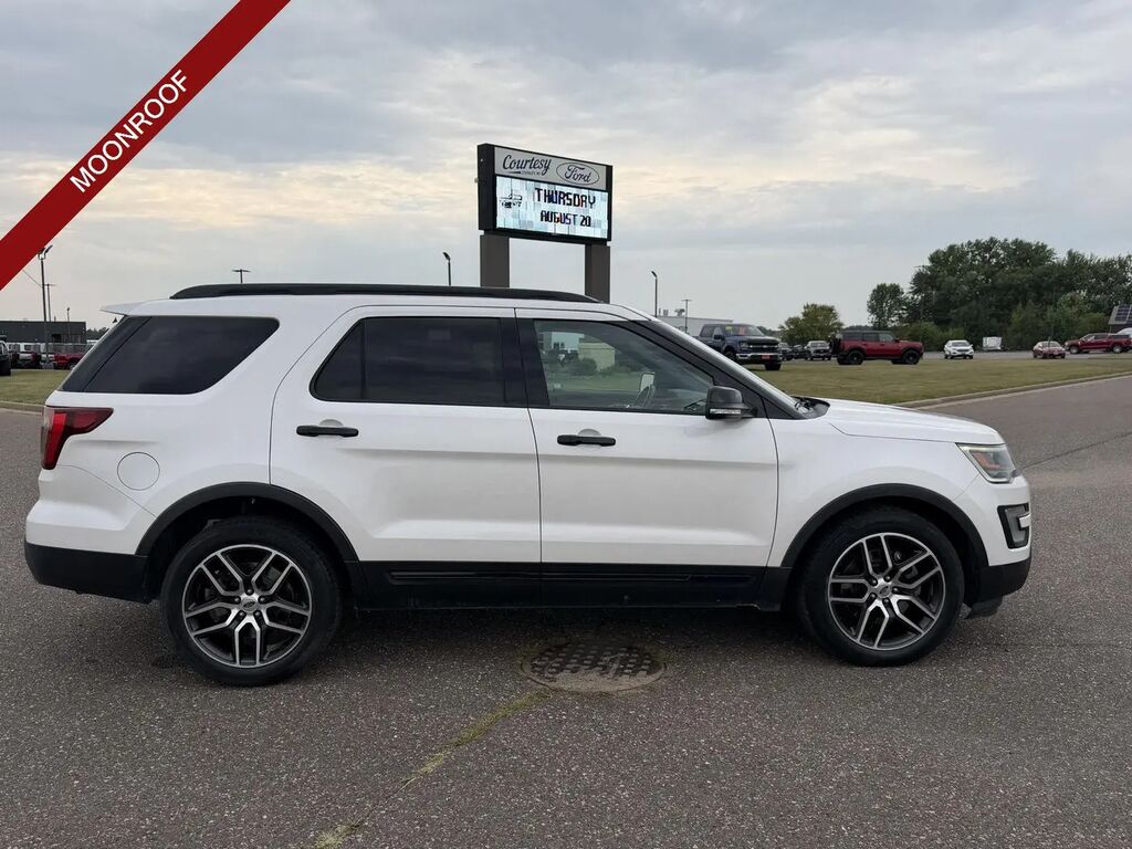 2017 Ford Explorer Sport — photo 1 of 13