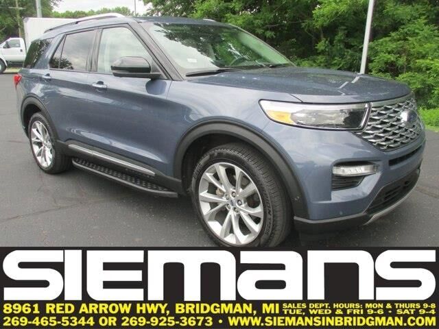 2021 Ford Explorer Platinum — photo 1 of 6