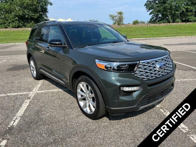 2023 Ford Explorer Platinum — photo 1 of 26