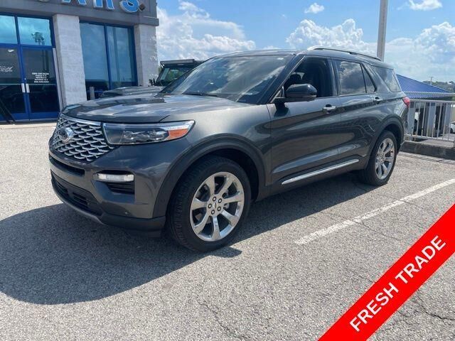 2020 Ford Explorer Platinum — photo 1 of 26