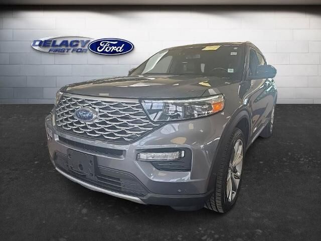 2022 Ford Explorer Platinum — photo 1 of 13