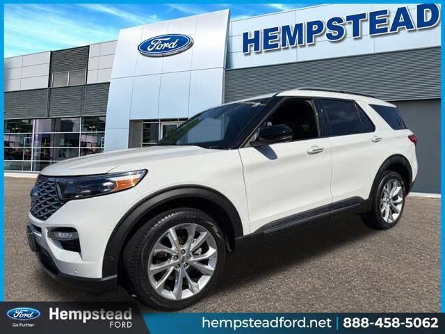 2022 Ford Explorer Platinum