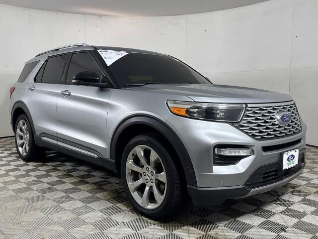 2020 Ford Explorer Platinum — photo 1 of 13