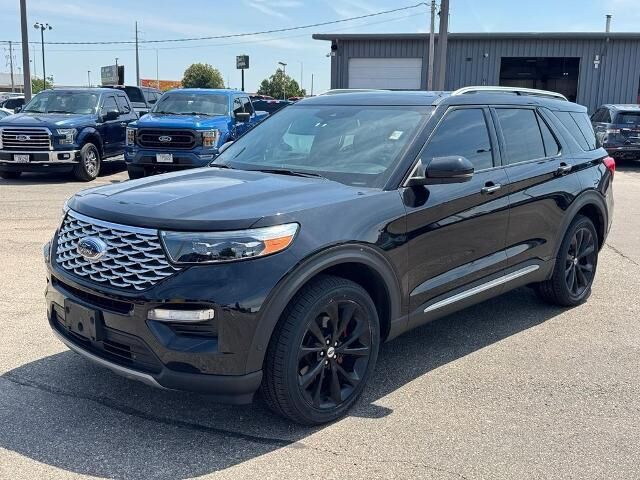 2021 Ford Explorer Platinum — photo 1 of 24