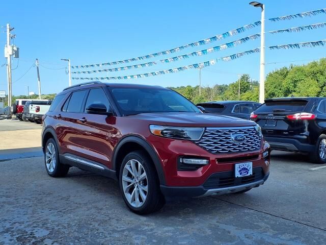 2022 Ford Explorer Platinum — photo 1 of 26