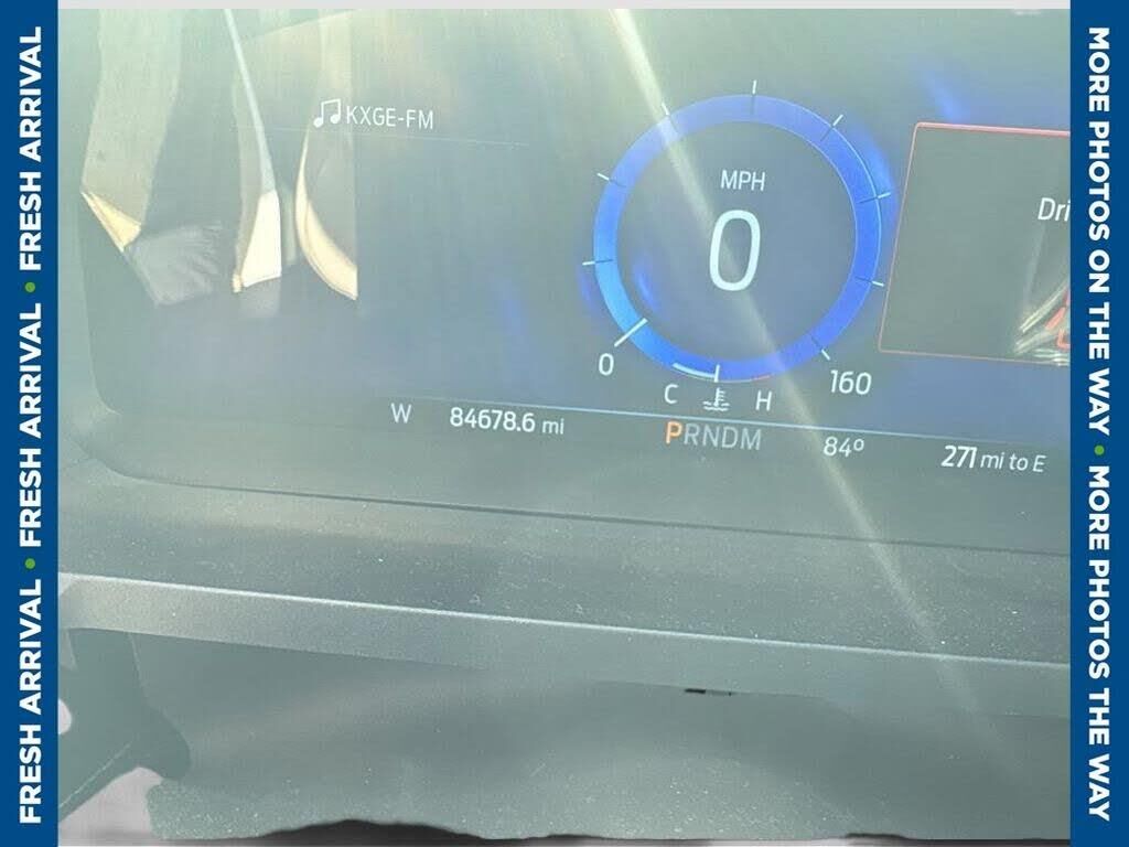 2020 Ford Explorer Platinum — photo 1 of 25