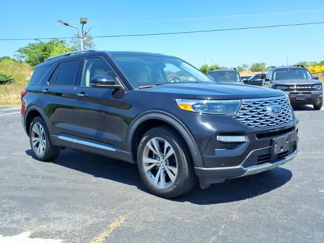 2020 Ford Explorer Platinum — photo 1 of 39