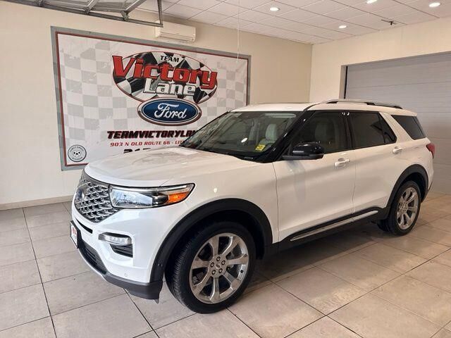 2020 Ford Explorer Platinum — photo 1 of 39