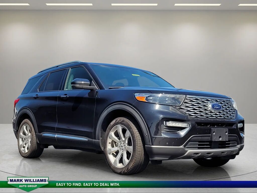 2020 Ford Explorer Platinum — photo 1 of 10
