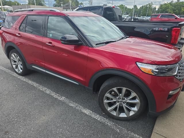 2021 Ford Explorer Platinum — photo 1 of 2
