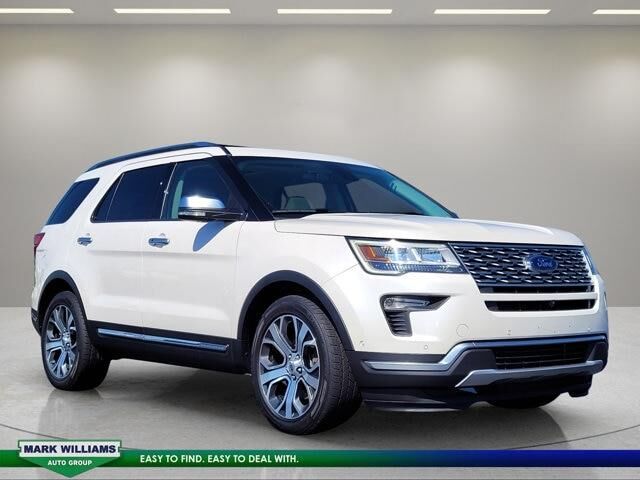 2018 Ford Explorer Platinum — photo 1 of 3