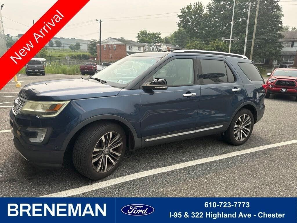 2017 Ford Explorer Platinum — photo 1 of 4