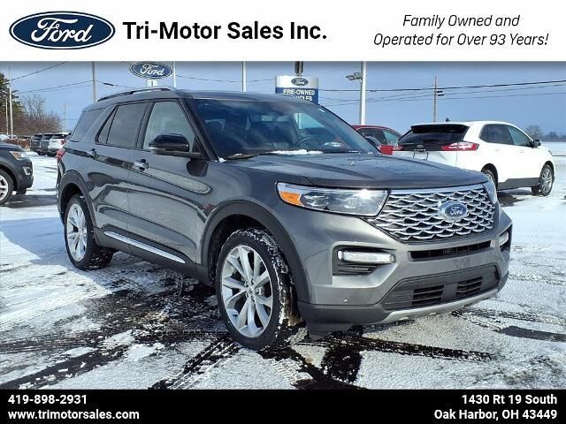 2023 Ford Explorer Hybrid Platinum