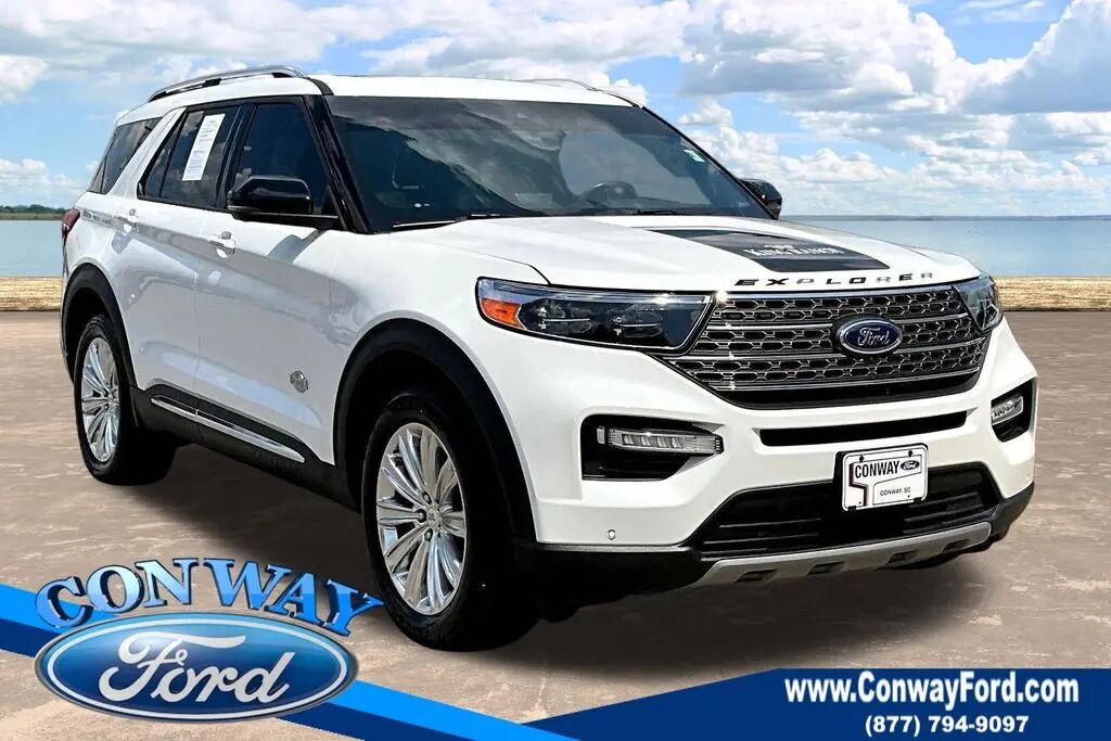 2021 Ford Explorer King Ranch — photo 1 of 6