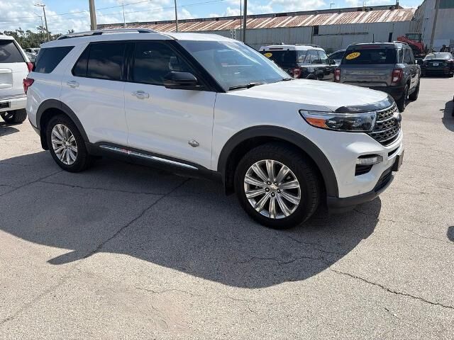 2022 Ford Explorer King Ranch — photo 1 of 26