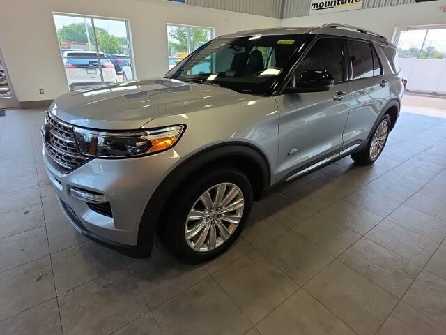 2024 Ford Explorer King Ranch — photo 1 of 26
