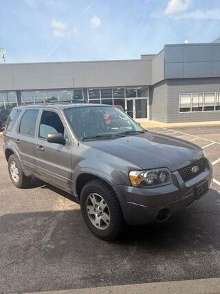 2005 Ford Escape Limited — photo 1 of 13