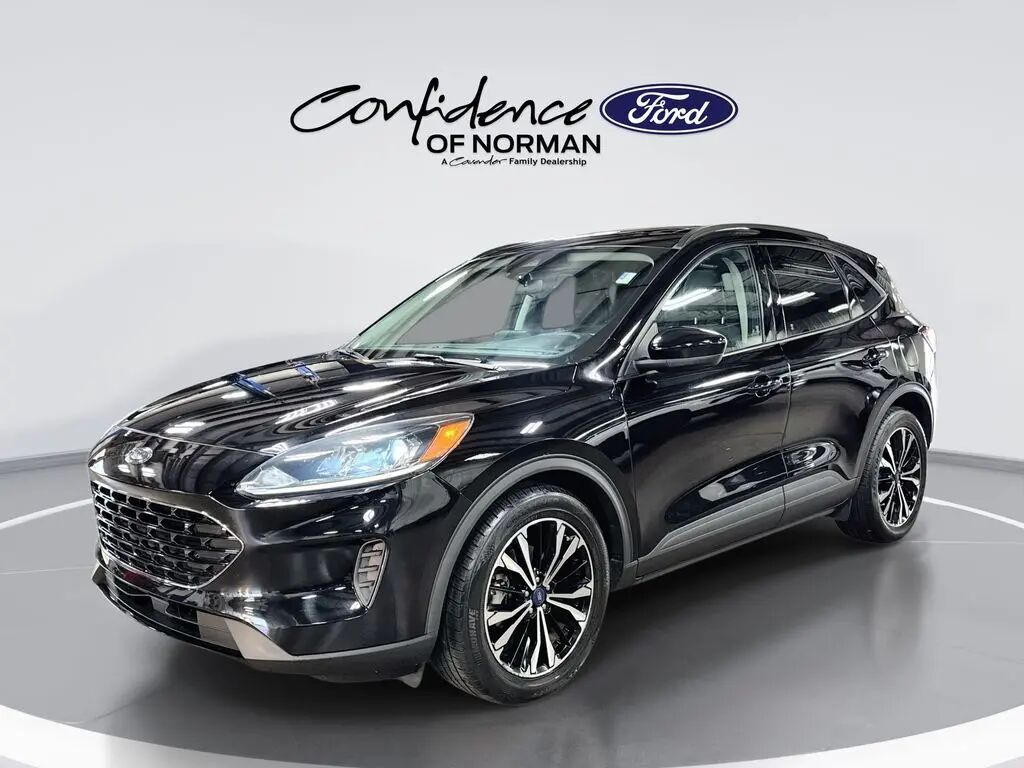 2021 Ford Escape Hybrid SE — photo 1 of 23