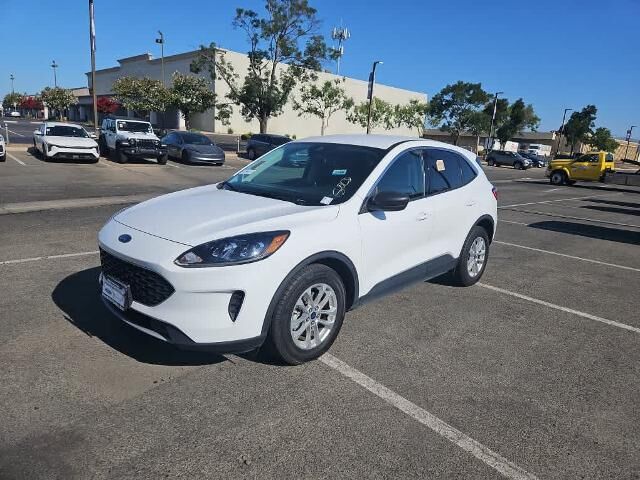2022 Ford Escape Hybrid SE — photo 1 of 13