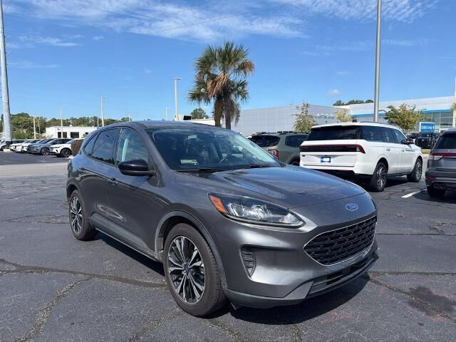 2021 Ford Escape Hybrid SE