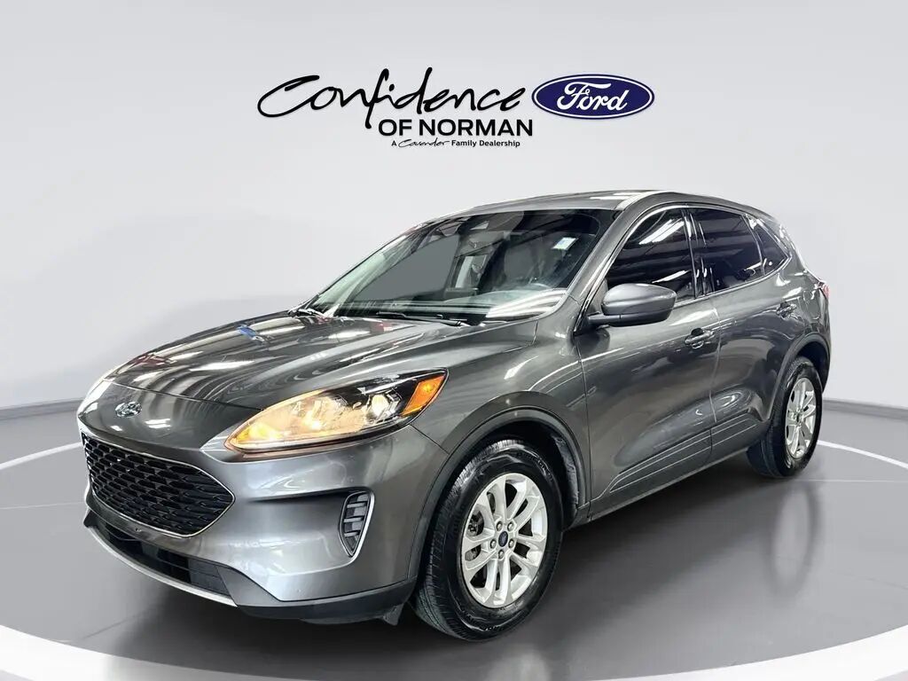 2021 Ford Escape Hybrid SE — photo 1 of 15