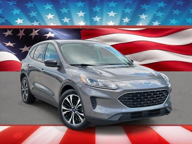 2021 Ford Escape Hybrid SE — photo 1 of 26