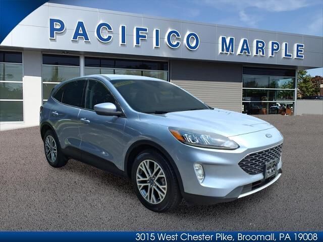 2022 Ford Escape Hybrid SEL — photo 1 of 13