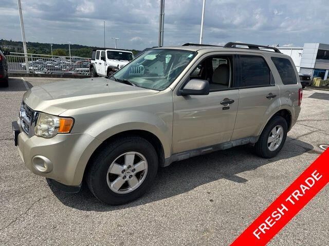 2010 Ford Escape XLT — photo 1 of 26