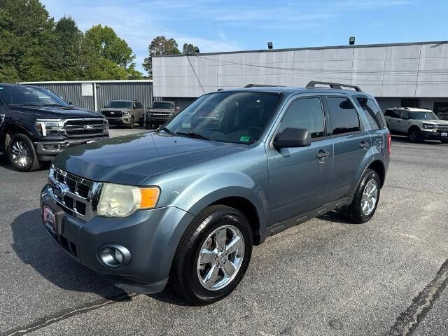 2011 Ford Escape XLT — photo 1 of 13