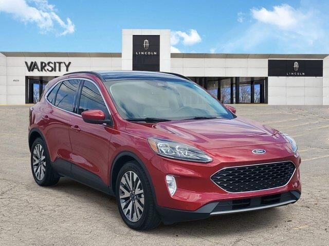 2021 Ford Escape Hybrid Titanium