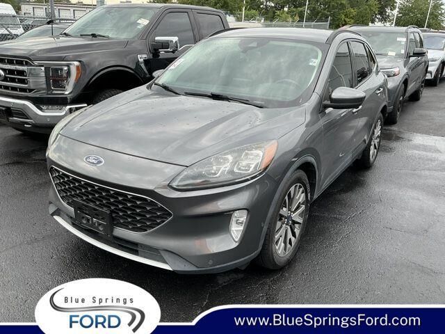 2021 Ford Escape Hybrid Titanium — photo 1 of 26