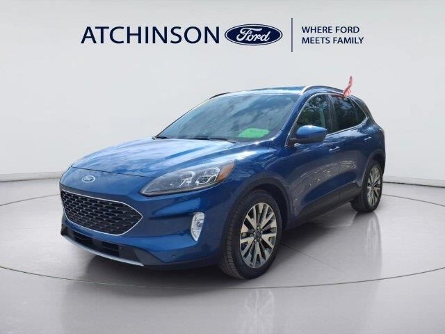 2022 Ford Escape Hybrid Titanium