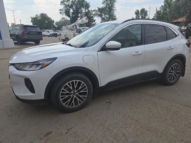 2023 Ford Escape Plug-In Hybrid Base — photo 1 of 6
