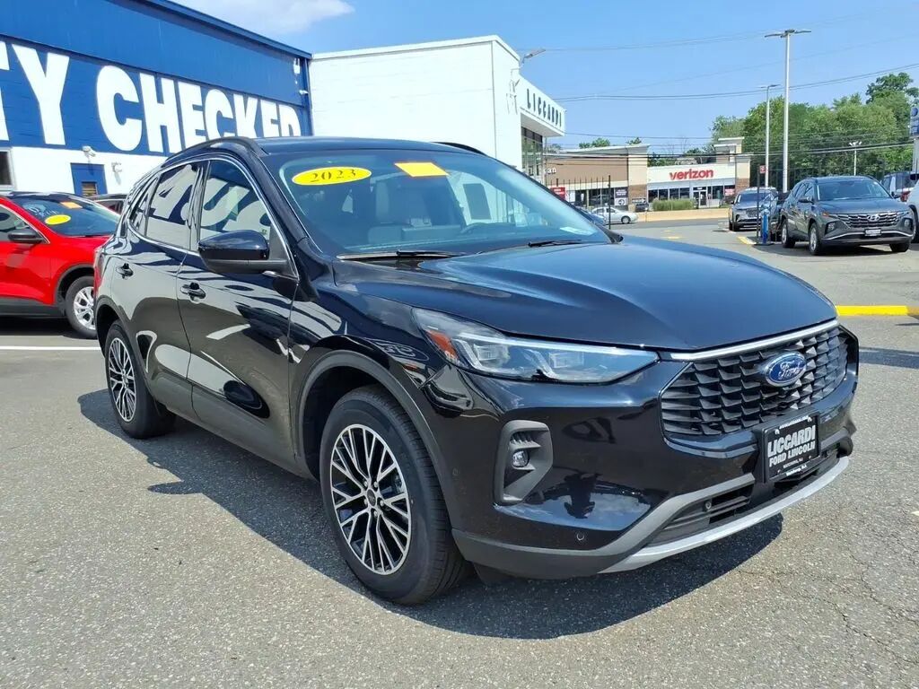 2023 Ford Escape Plug-In Hybrid Base — photo 1 of 26