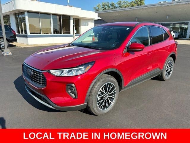 2024 Ford Escape Plug-In Hybrid PHEV — photo 1 of 11