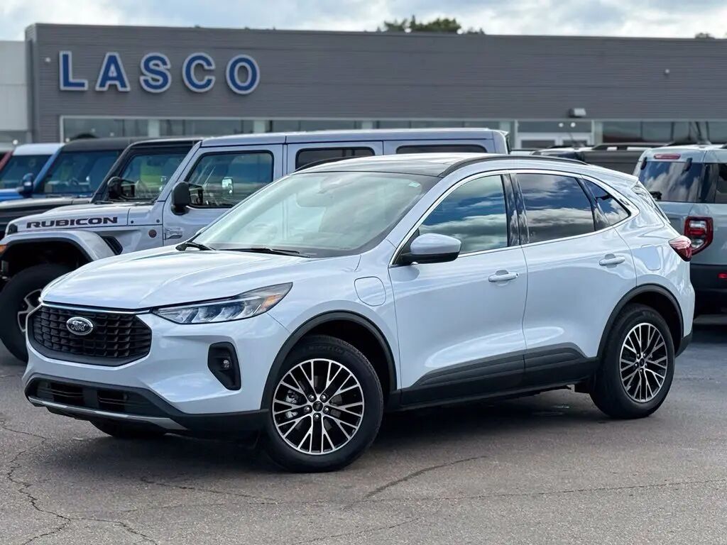 2026 Ford Escape Plug-In Hybrid PHEV — photo 1 of 13
