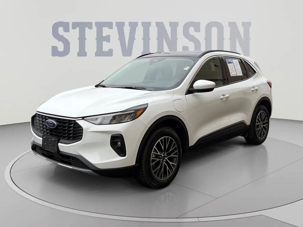 2023 Ford Escape Plug-In Hybrid Base — photo 1 of 13