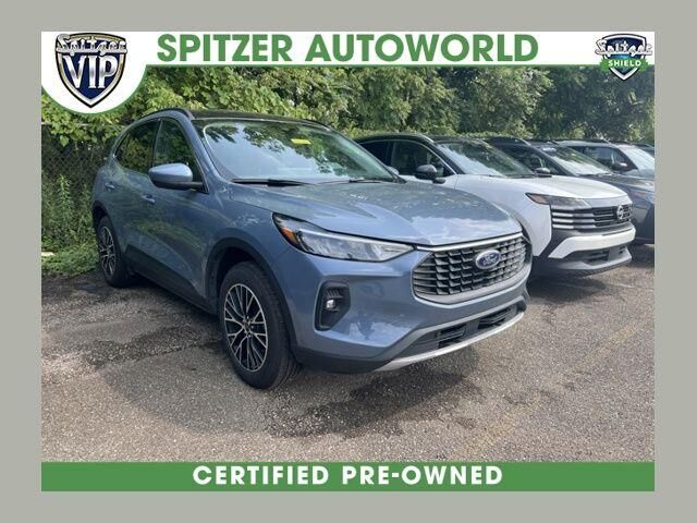 2025 Ford Escape Plug-In Hybrid PHEV — photo 1 of 12