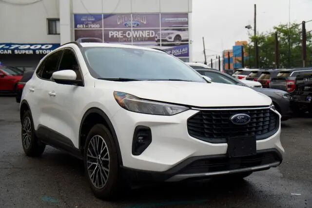 2024 Ford Escape Plug-In Hybrid PHEV — photo 1 of 15