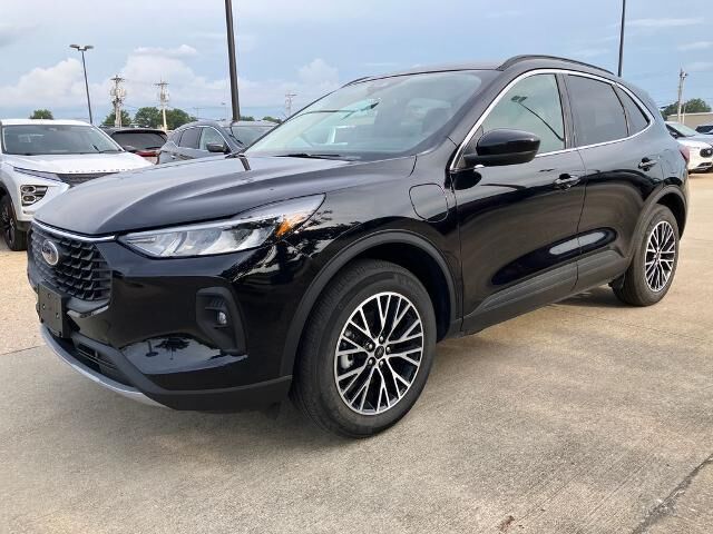 2025 Ford Escape Plug-In Hybrid PHEV — photo 1 of 26