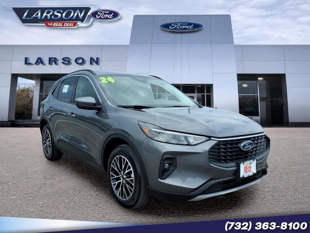 2024 Ford Escape Plug-In Hybrid PHEV — photo 1 of 1