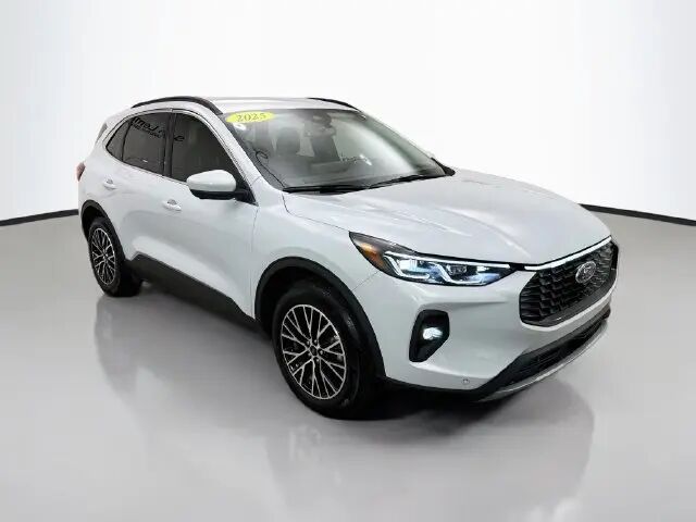 2025 Ford Escape Plug-In Hybrid PHEV