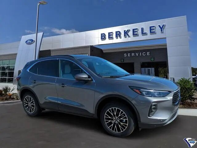 2025 Ford Escape Plug-In Hybrid PHEV — photo 1 of 13