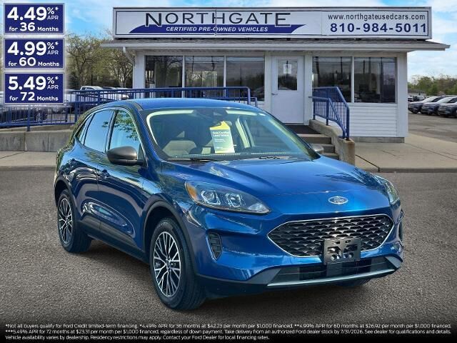 2022 Ford Escape Plug-In Hybrid SE — photo 1 of 26