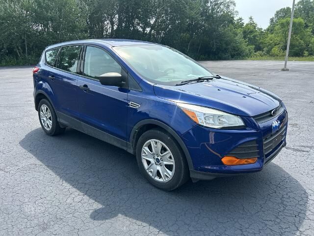 2013 Ford Escape S — photo 1 of 13