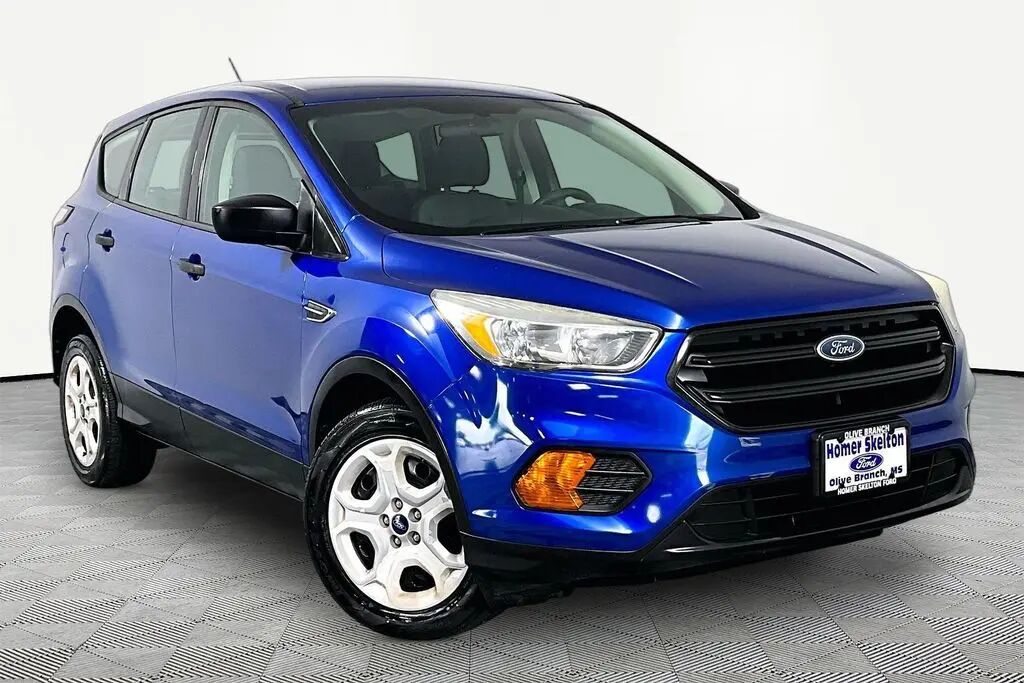 2017 Ford Escape S — photo 1 of 13