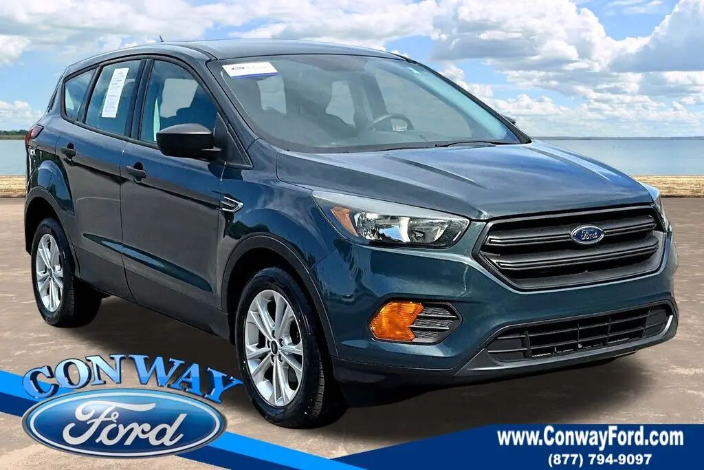 2019 Ford Escape S — photo 1 of 13